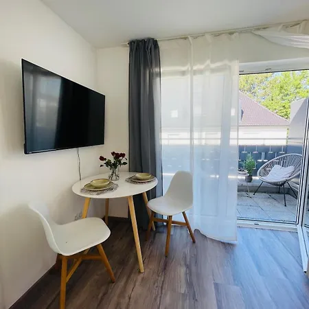 شقة Close To Center App With Balcony With Haningchair Netflix And Self Check In *